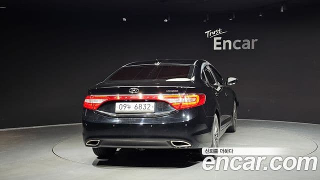 Hyundai Grandeur HG Premium, 2014 4