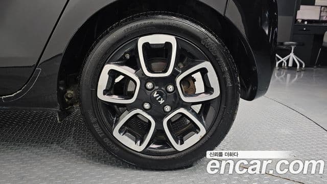 Kia The / новый New Ray Signature, 2021 все фото