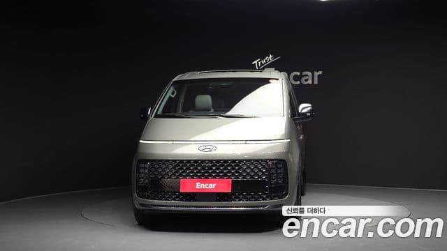 Hyundai Staria Inspiration, 2023 3