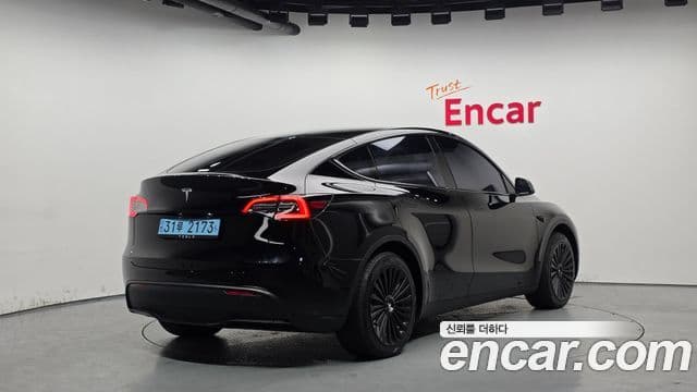 Tesla модель Y, 2024 2