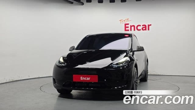 Tesla модель Y, 2024 3