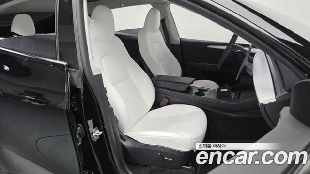 Tesla модель Y, 2024 10