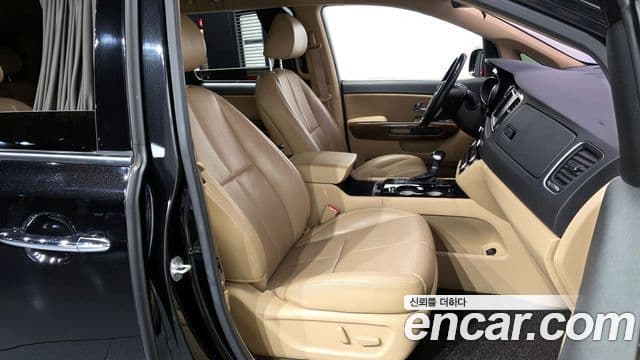 Kia All New Carnival Noblesse, 2017 11