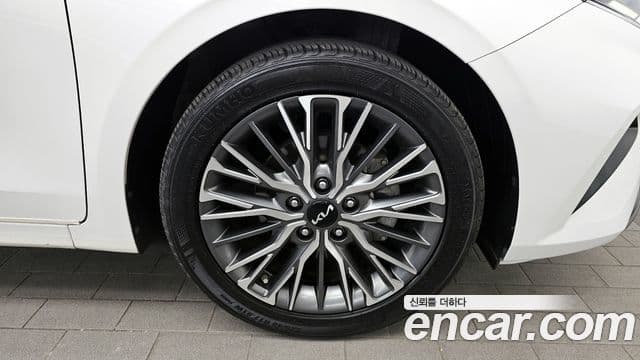 Kia The / новый New K3 2세대 Trendy, 2022 все фото