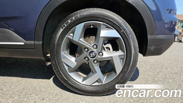 Hyundai Venue 1.6 Flux, 2023 все фото