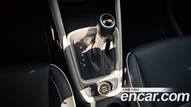 Hyundai Venue 1.6 Flux, 2023 9