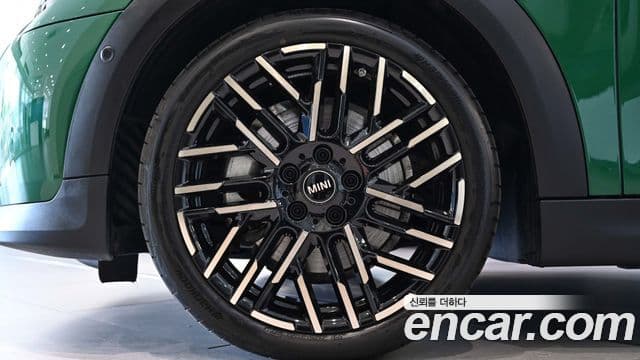 Mini Cooper S 4세대 favored, 2025 все фото