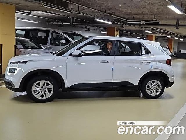 Hyundai Venue Premium, 2026 9