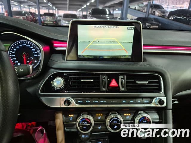 Genesis G70 Supreme, 2018 18