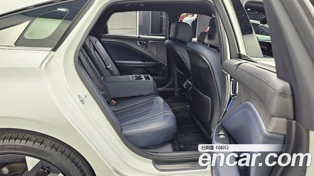 Kia The / новый New K8 Signature, 2026 12