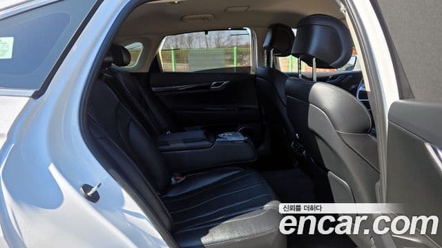 Genesis G80 (RG3) бензин 2.5 турбо AWD, 2022 12