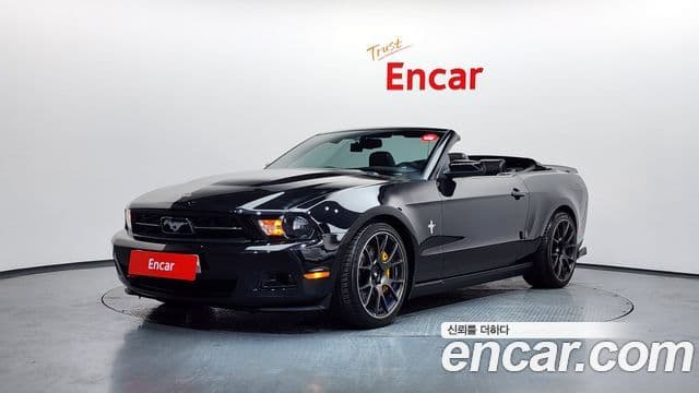 Ford Mustang кабриолет, 2010 1