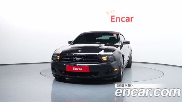 Ford Mustang кабриолет, 2010 3