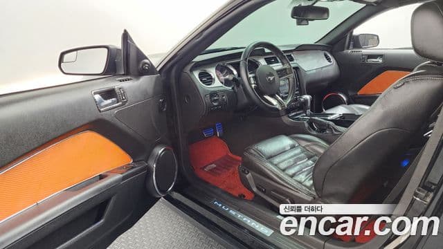 Ford Mustang кабриолет, 2010 10