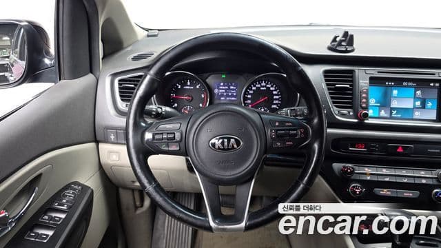 Kia All New Carnival Luxury, 2018 13