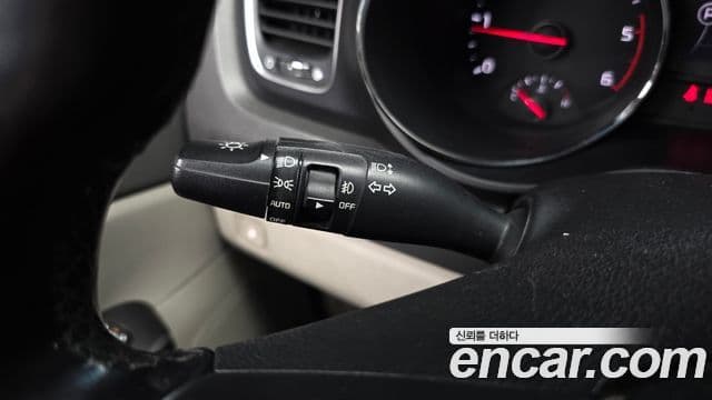 Kia All New Carnival Luxury, 2018 19