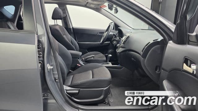 Hyundai i30 Luxury, 2009 10