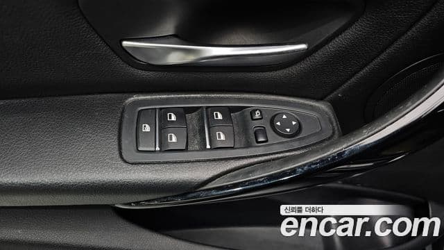 BMW 3시리즈 (F30), 2016 19