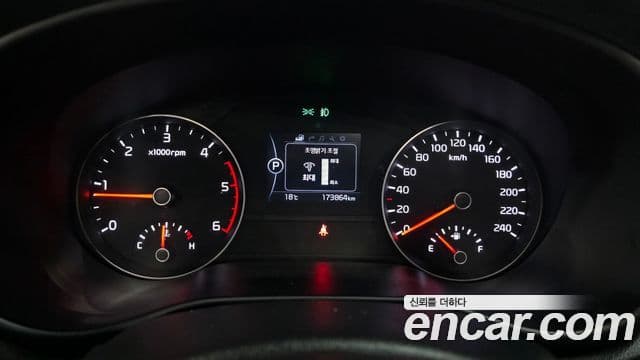 Kia Sportage 4세대 дизель 1.7 2WD Trendy, 2016 8