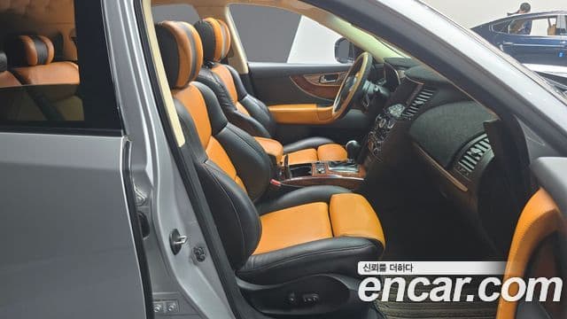 Infiniti FX50 S51, 2010 10