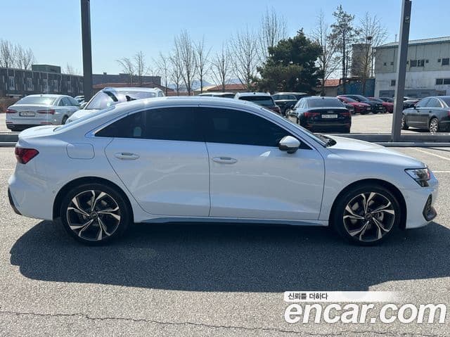 Audi A3 (8Y) Premium, 2025 11