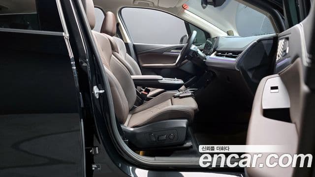 BMW 2시리즈 active 투어러 (U06) 220i M Sport Design, 2025 10