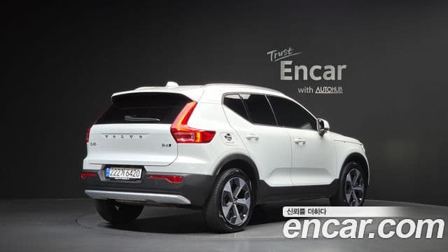 Volvo XC40 B4 Ultimate Bright, 2023 2