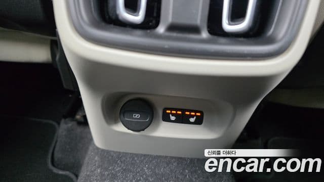 Volvo XC40 B4 Ultimate Bright, 2023 19