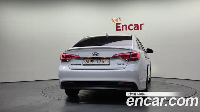 Hyundai LF Sonata гибрид Modern Special, 2017 4