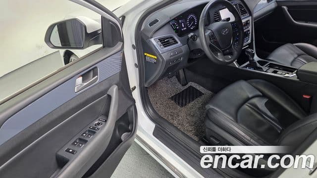 Hyundai LF Sonata гибрид Modern Special, 2017 11