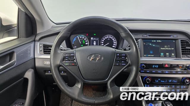 Hyundai LF Sonata гибрид Modern Special, 2017 14