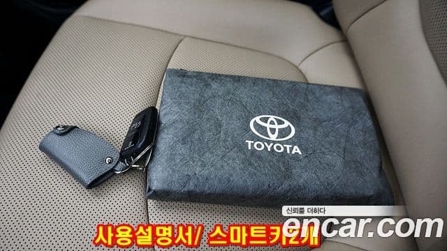 Toyota RAV4 5세대 2.5 4WD гибрид LTD, 2024 10