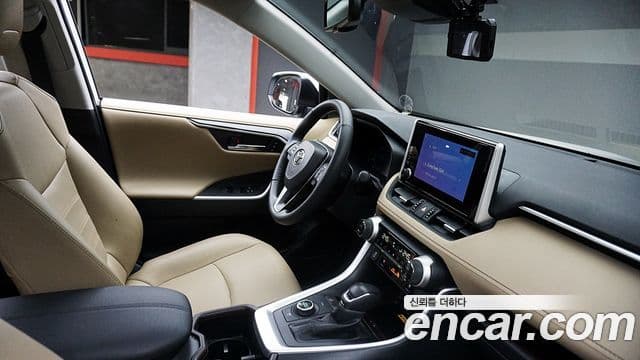 Toyota RAV4 5세대 2.5 4WD гибрид LTD, 2024 14