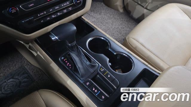 Kia The / новый New Carnival Luxury, 2019 9