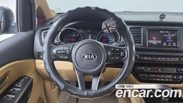 Kia The / новый New Carnival Luxury, 2019 13