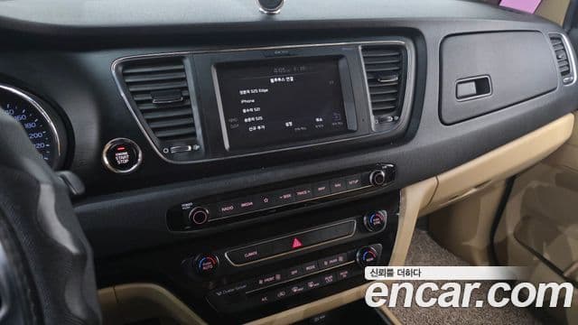 Kia The / новый New Carnival Luxury, 2019 14