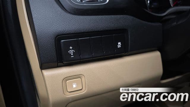 Kia The / новый New Carnival Luxury, 2019 16