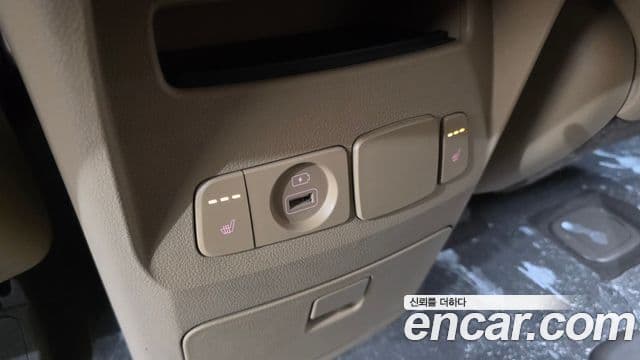 Kia The / новый New Carnival Luxury, 2019 19