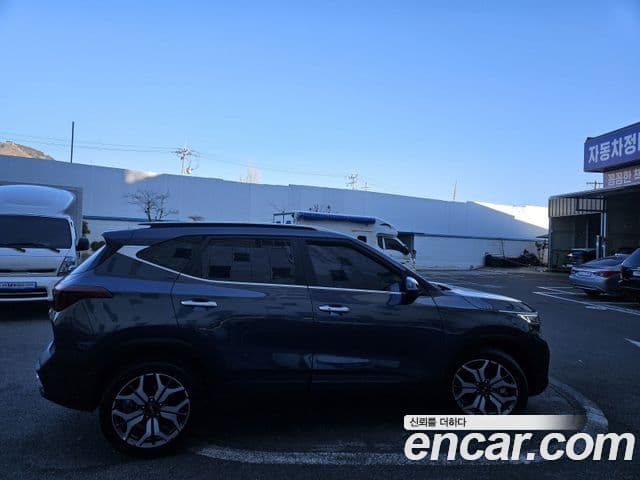 Kia Seltos Signature, 2022 7