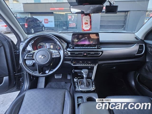 Kia Seltos Signature, 2022 11