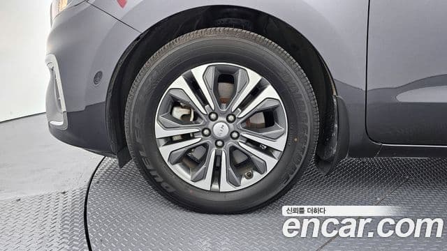 Kia The / новый New Carnival Luxury, 2019 все фото