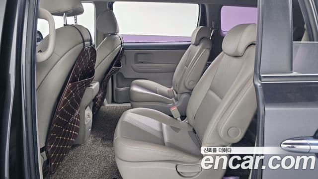 Kia The / новый New Carnival Luxury, 2019 12