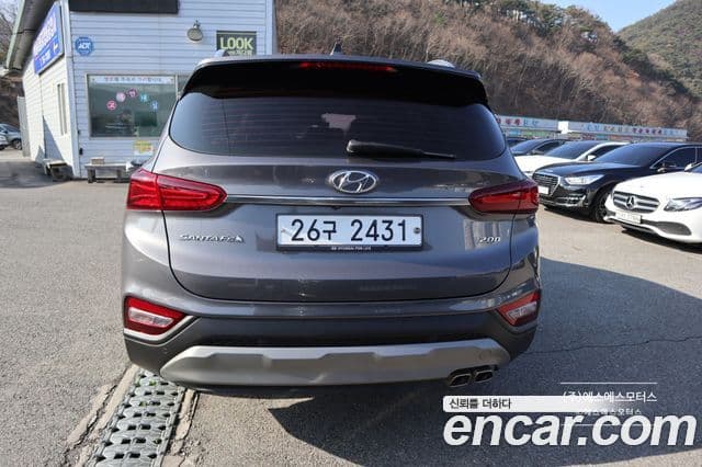 Hyundai Santa Fe TM Exclusive, 2019 4