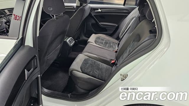 Volkswagen Гольф 7세대, 2016 12