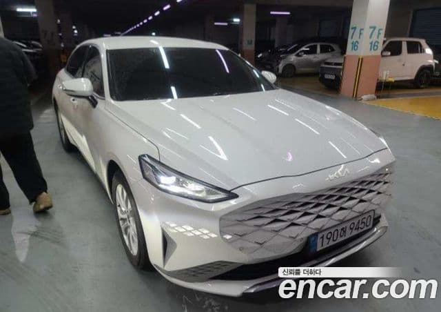 Kia K8 Trendy(арендный автомобиль), 2023 8