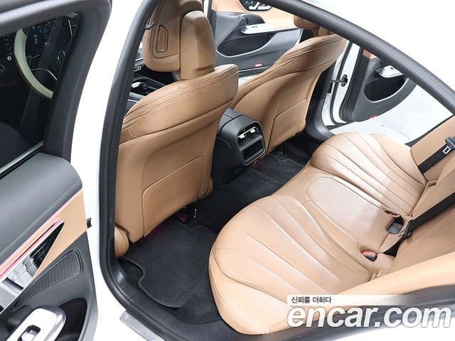 Mercedes-Benz E-класс W214 Avantgarde, 2025 10