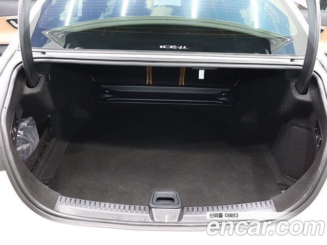 Mercedes-Benz E-класс W214 Avantgarde, 2025 15