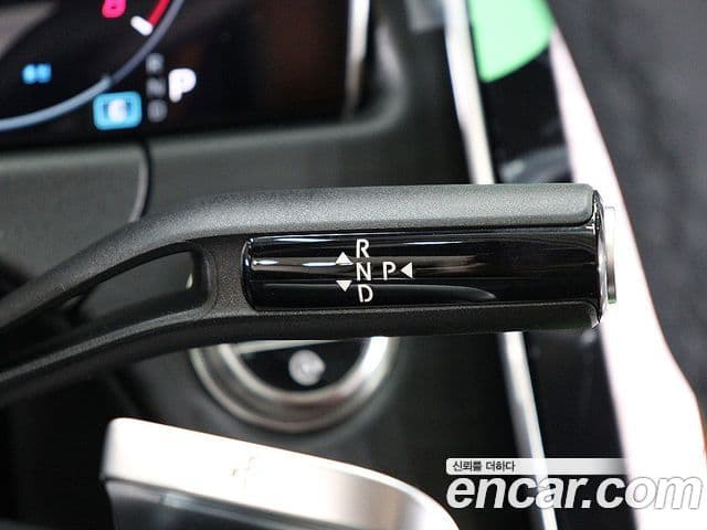 Mercedes-Benz E-класс W214 Avantgarde, 2025 18