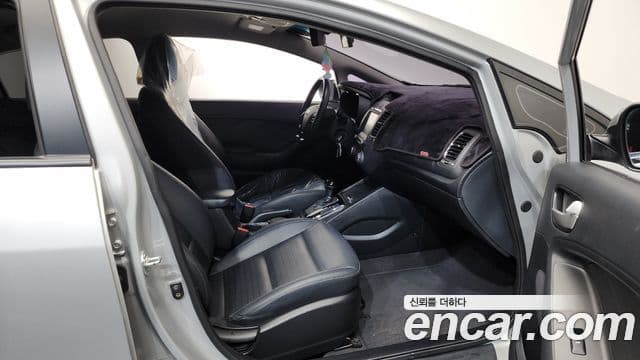 Kia The / новый New K3 Trendy, 2017 11