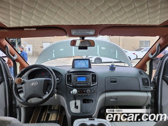Hyundai Grand Starex кемпер, 2017 11